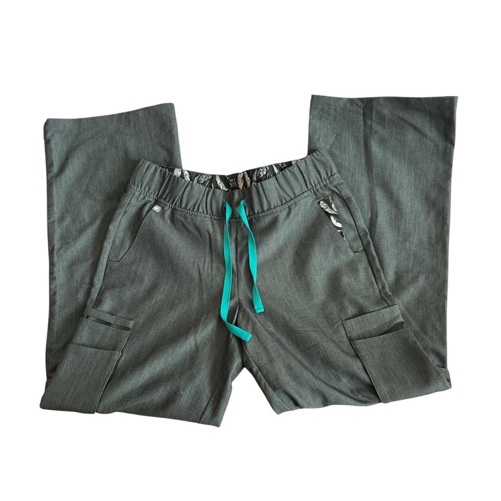 Super Cute Figs Cargo Like Scrub Joggers